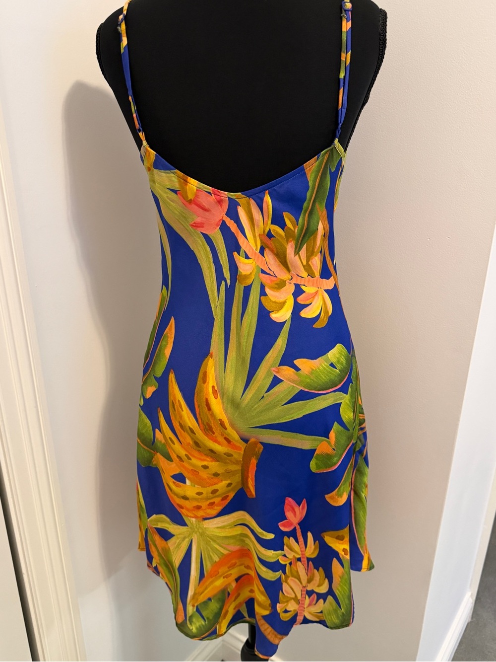 Farm Rio - Banana Leaf Tropical Print Silky Bias Cut Slip Dress - XS - Floral - Picture 5 of 10